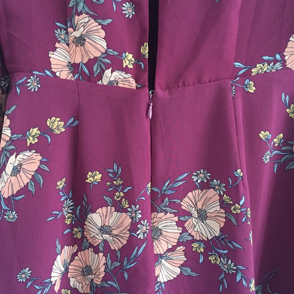 🛑Beautiful long sleeve flowy chiffon dress. - Picture 6 of 7